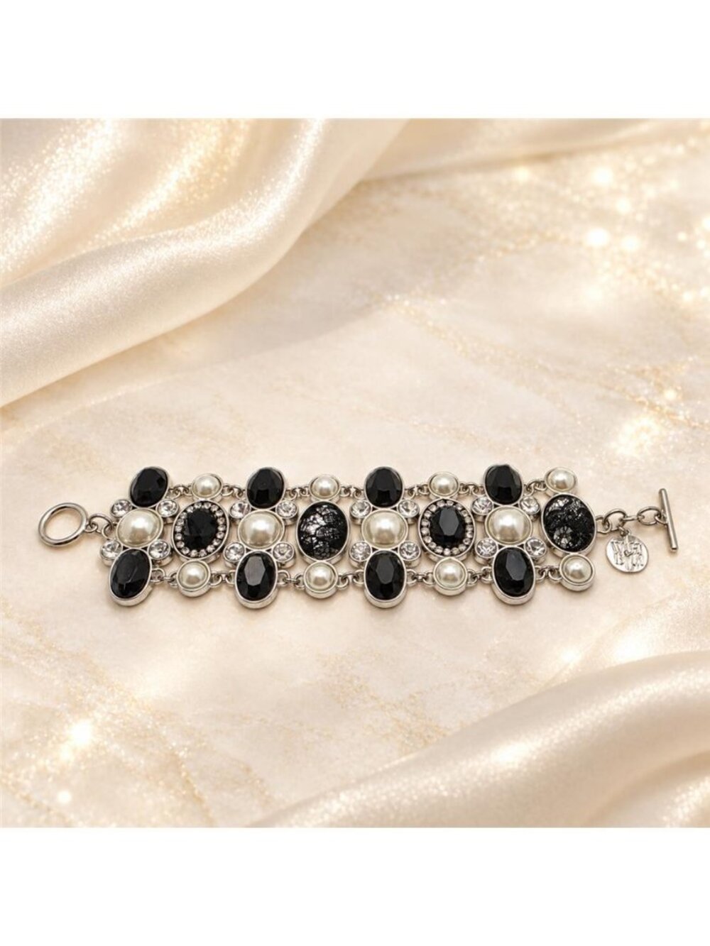White House Black Market Black White Faux Pearl Crystal Toggle Bracelet 7 In
